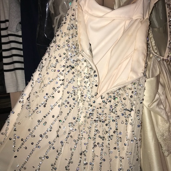 Prom dress - Picture 3 of 5